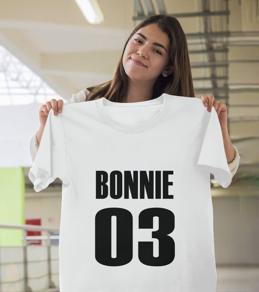 BONNIE 03 T-Shirt