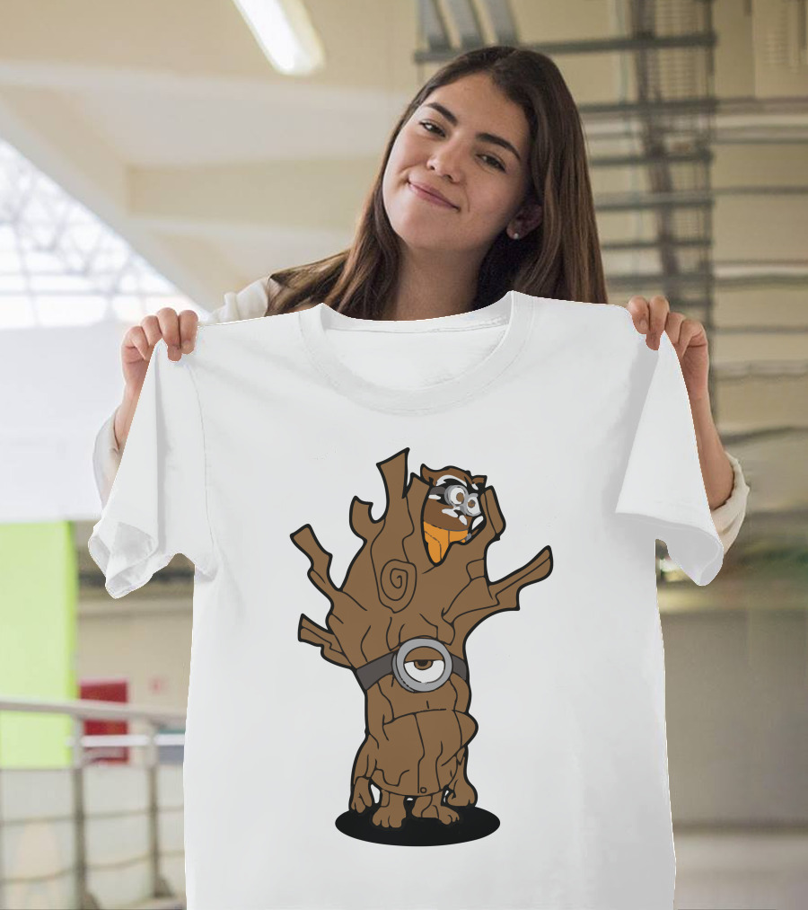 I Am Minion Tree Costume with Cartoon Squirrel T-Shirt