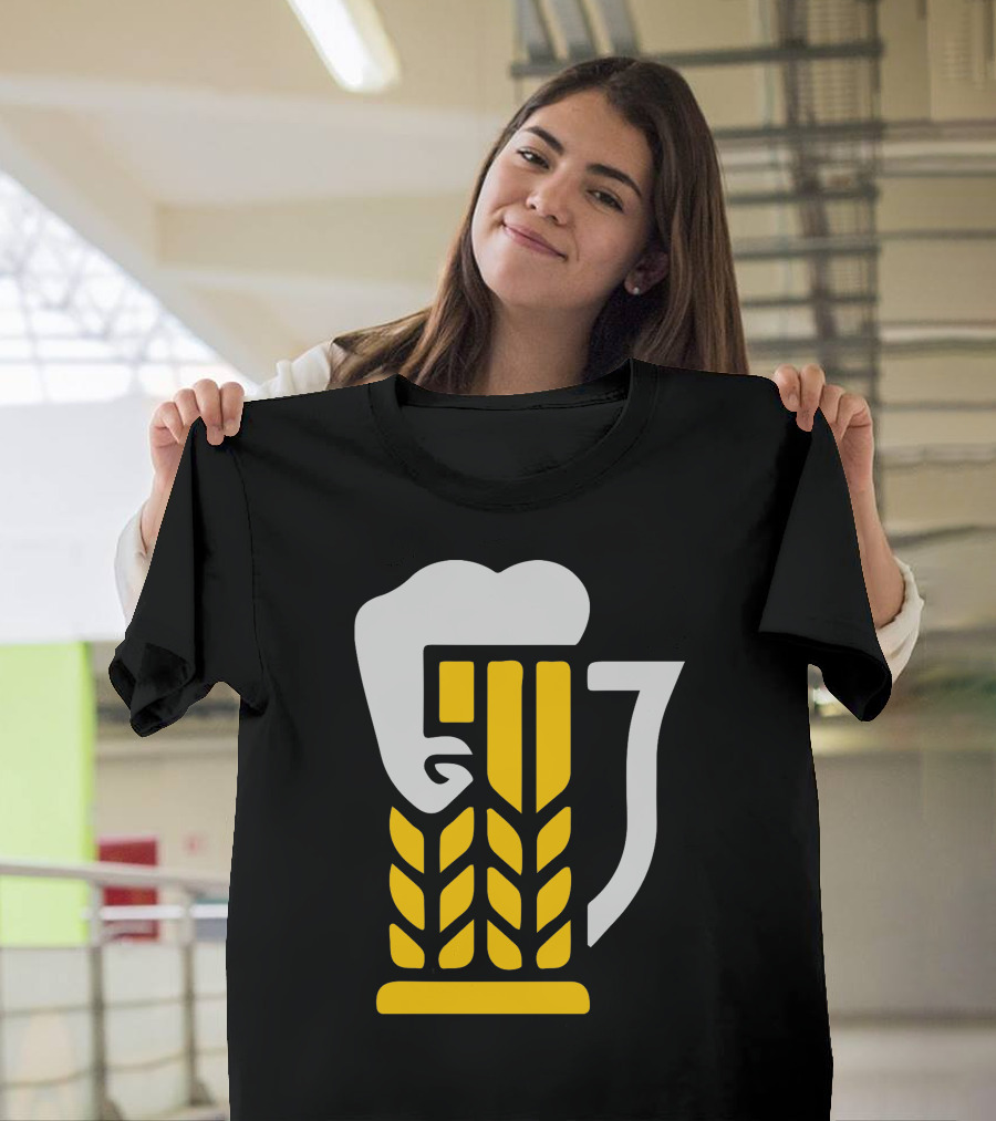 Beer Arm Strong Wheat Mug with Foam Flexing Muscle T-Shirt