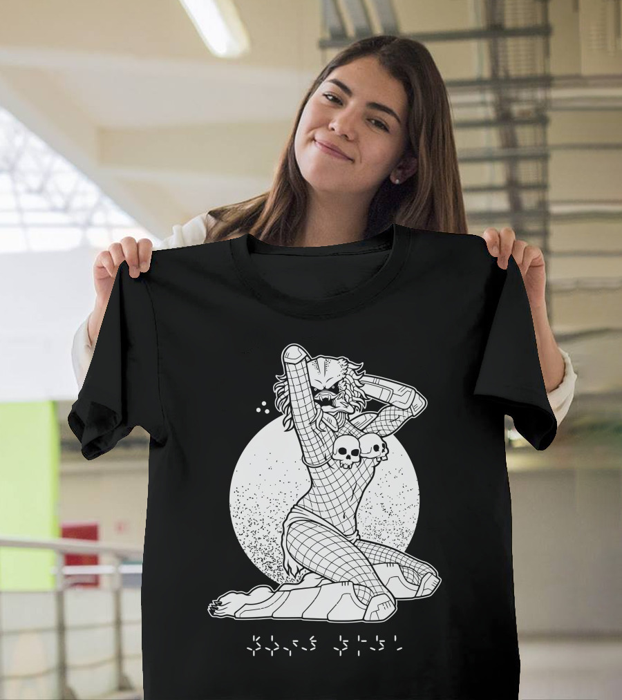 Pinup Predator Yautja Warrior Pinup Style with Skulls T-Shirt