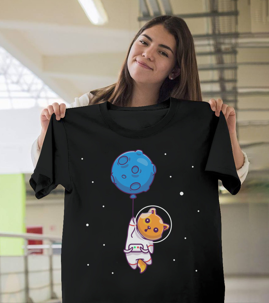 Astronaut Cat Holding Planet Balloon in Space Galaxy T-Shirt
