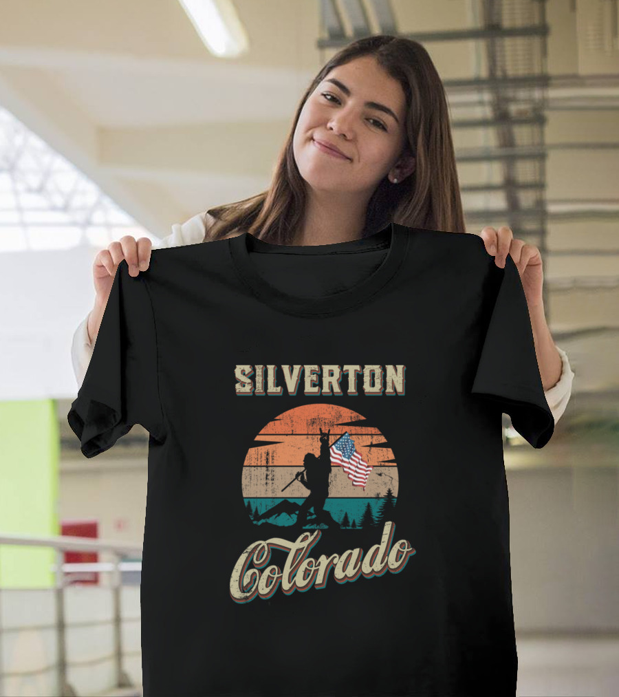 Silverton Colorado Sunset with American Flag and Mountains T-Shirt