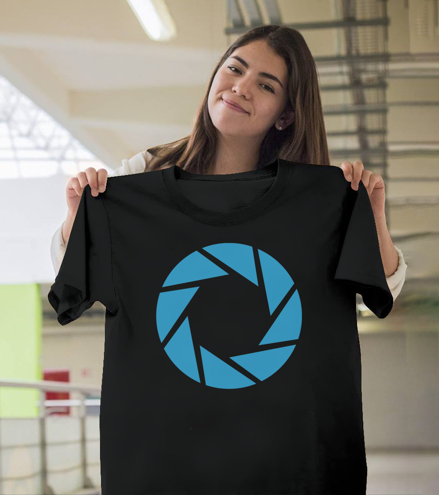 Aperture Laboratories Portal Logo Science Fiction Gaming T-Shirt