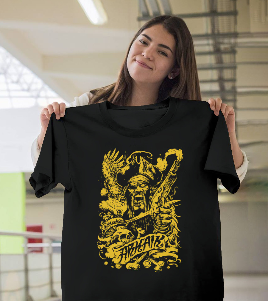 Arkaik Pirate Skull Parrot Pistol T-Shirt