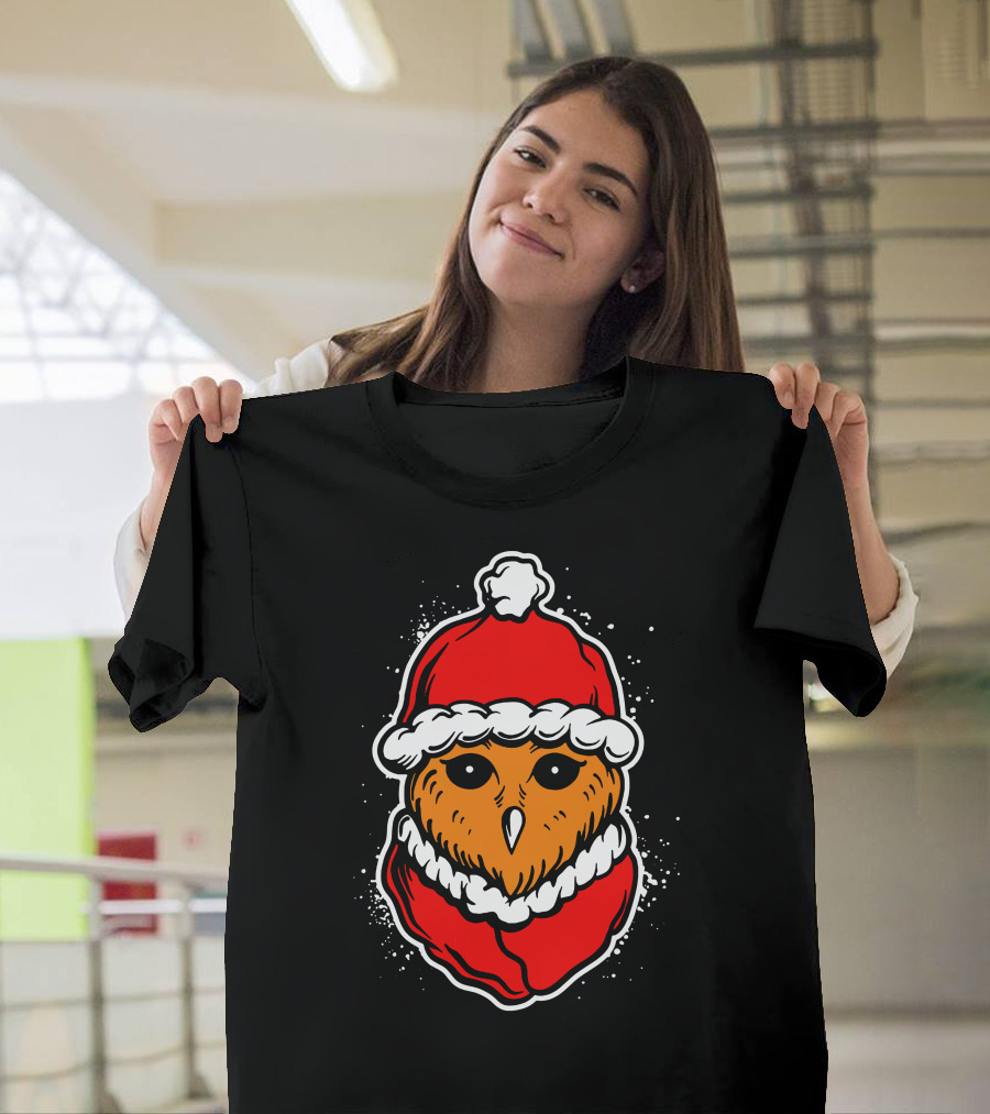 Owl Santa Hat Festive Holiday T-Shirt