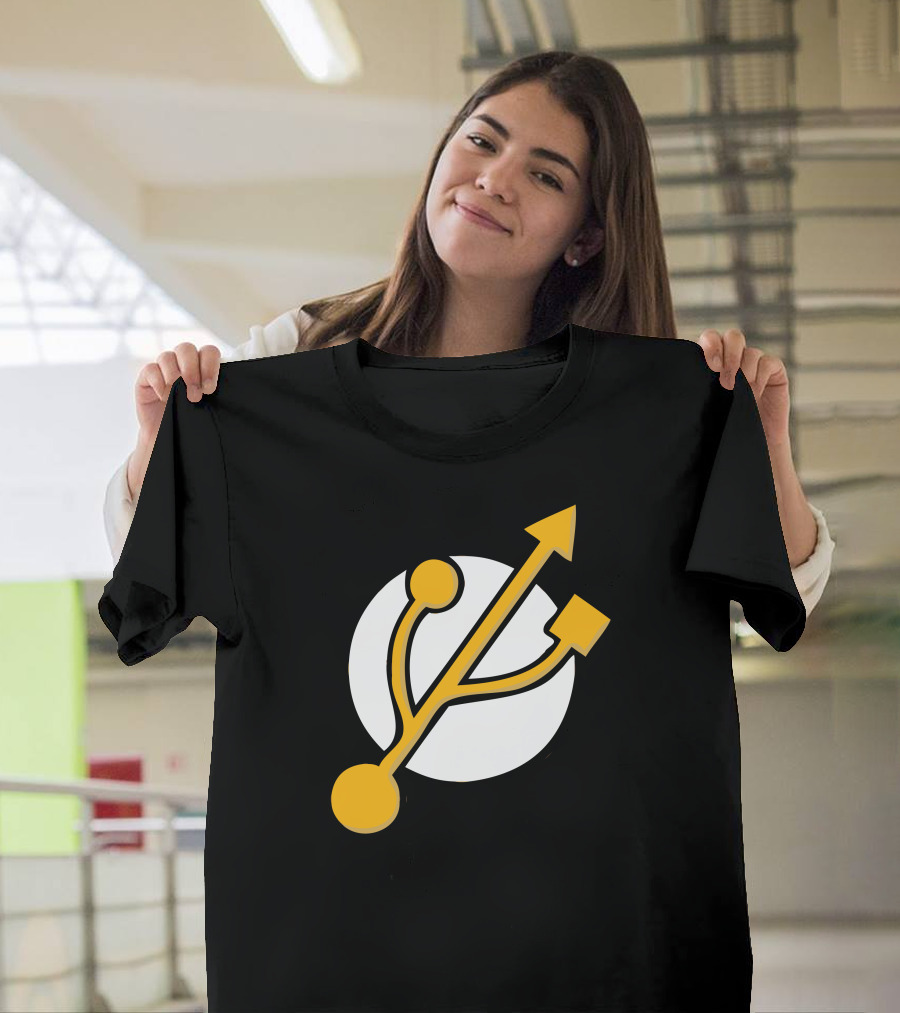 USB Flash Symbol on White Circle Background T-Shirt