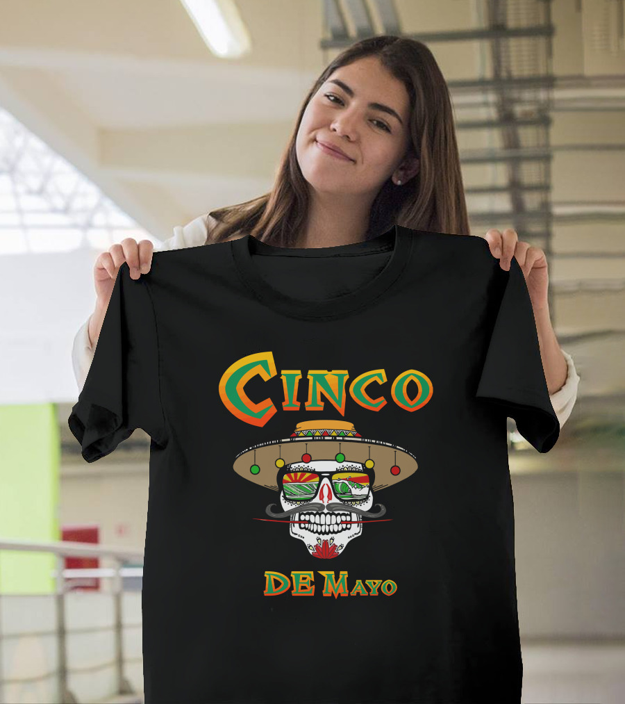 Cinco De Mayo Skull Sombrero Festive T-Shirt