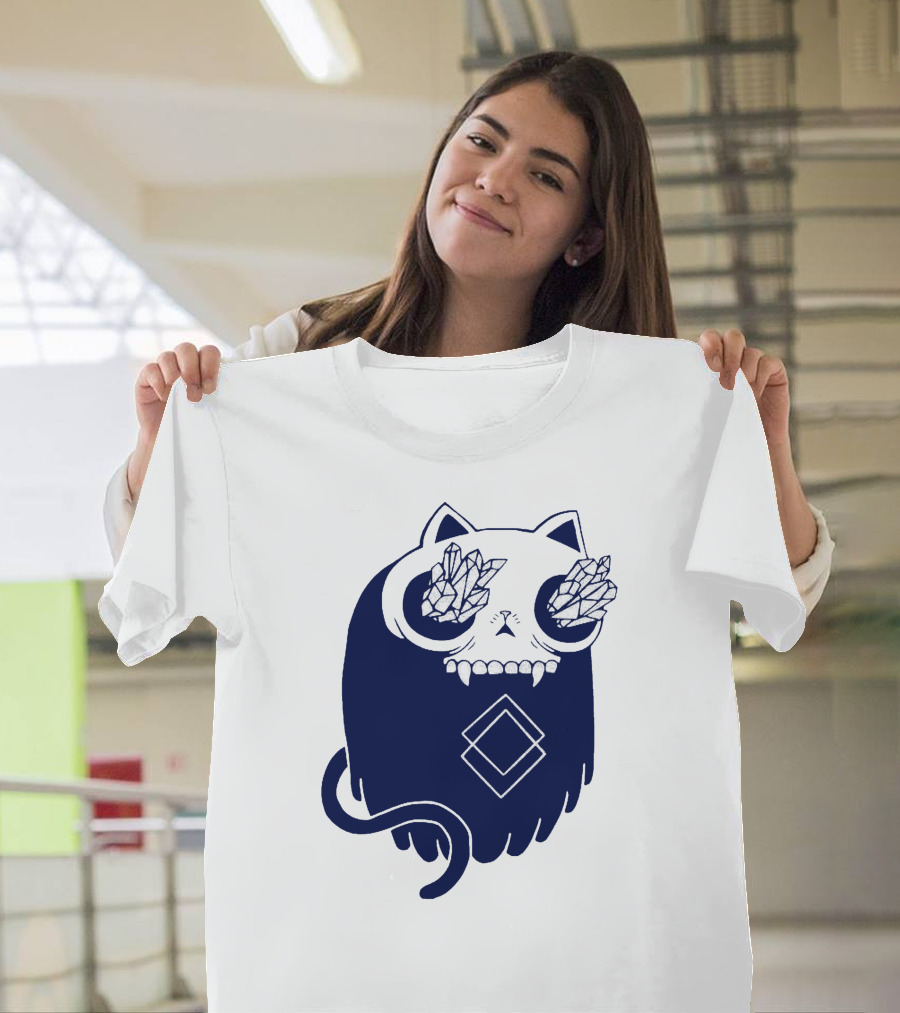 Crystal Eyed Cat Seer with Geometric Chest T-Shirt