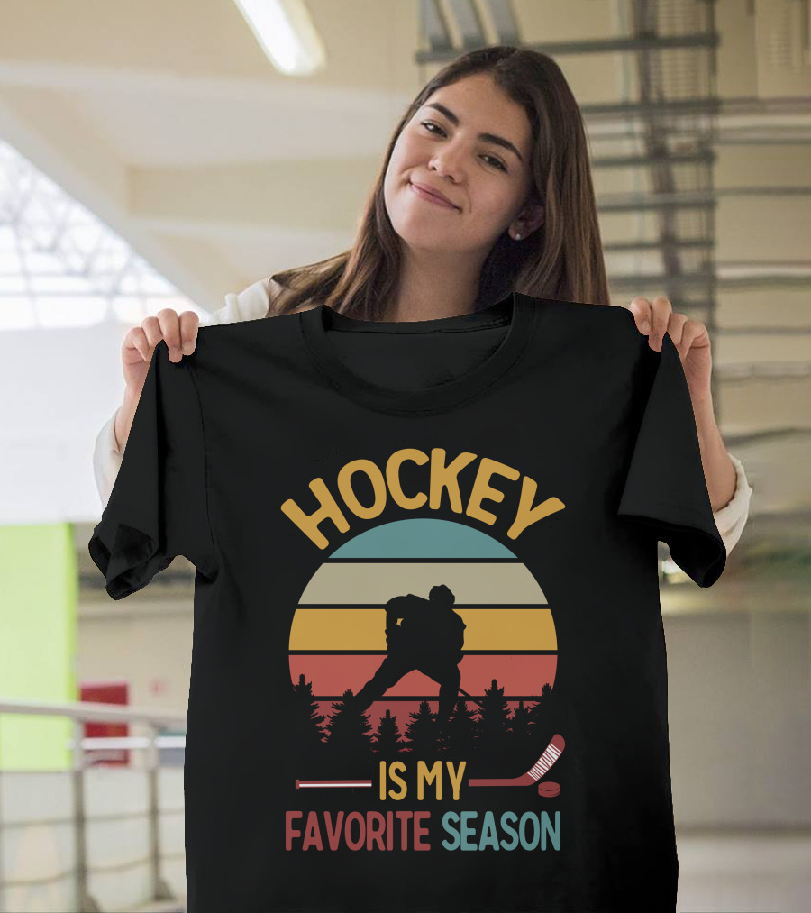 HOCKEY IS MY FAVORITE SEASON Retro Sunset Silhouette with Stick and Puck T-Shirt