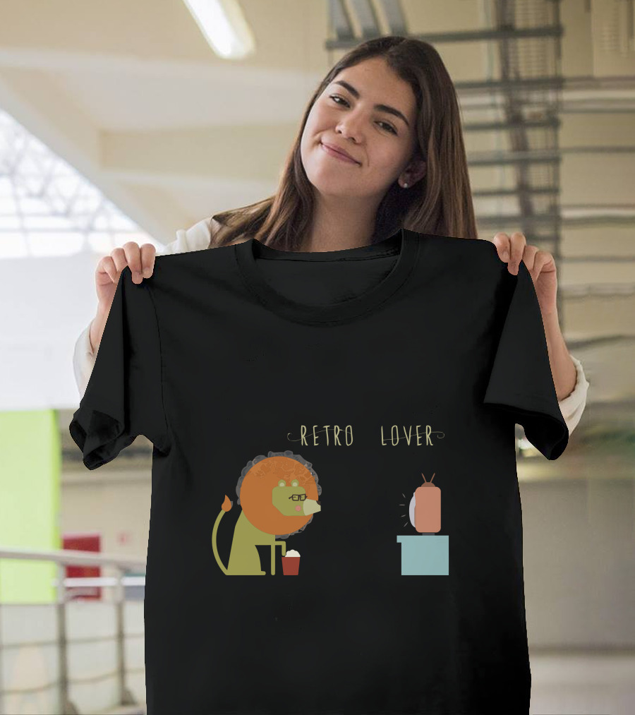 Retro Lover Lion Watching TV with Glasses and Cup T-Shirt