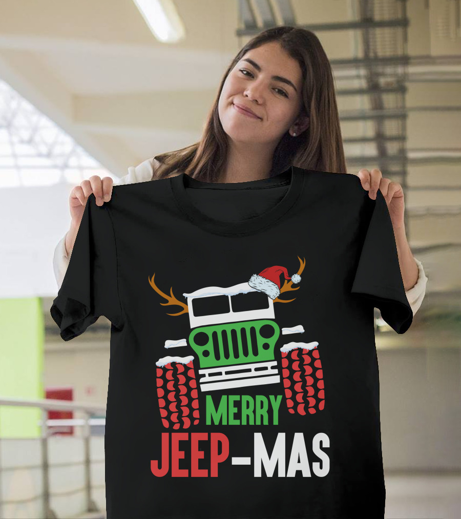 Merry Jeep Mas Santa Hat Reindeer Antlers Snow Covered Tires T-Shirt