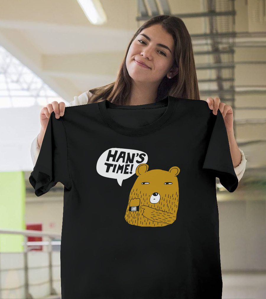 Han's Time Bear Holding Watch T-Shirt