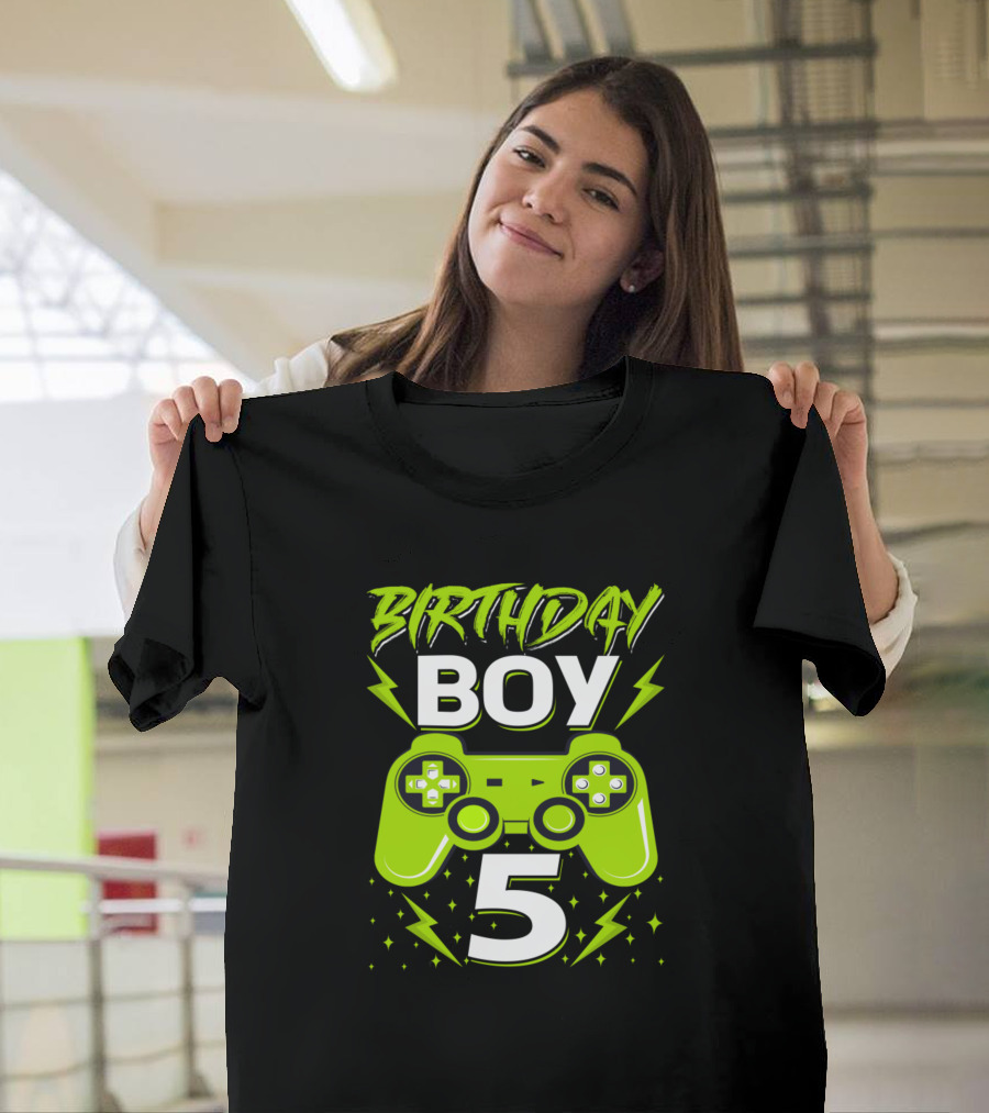 Birthday Boy 5 Video Game Controller Gamer 5th Lightning Green T-Shirt