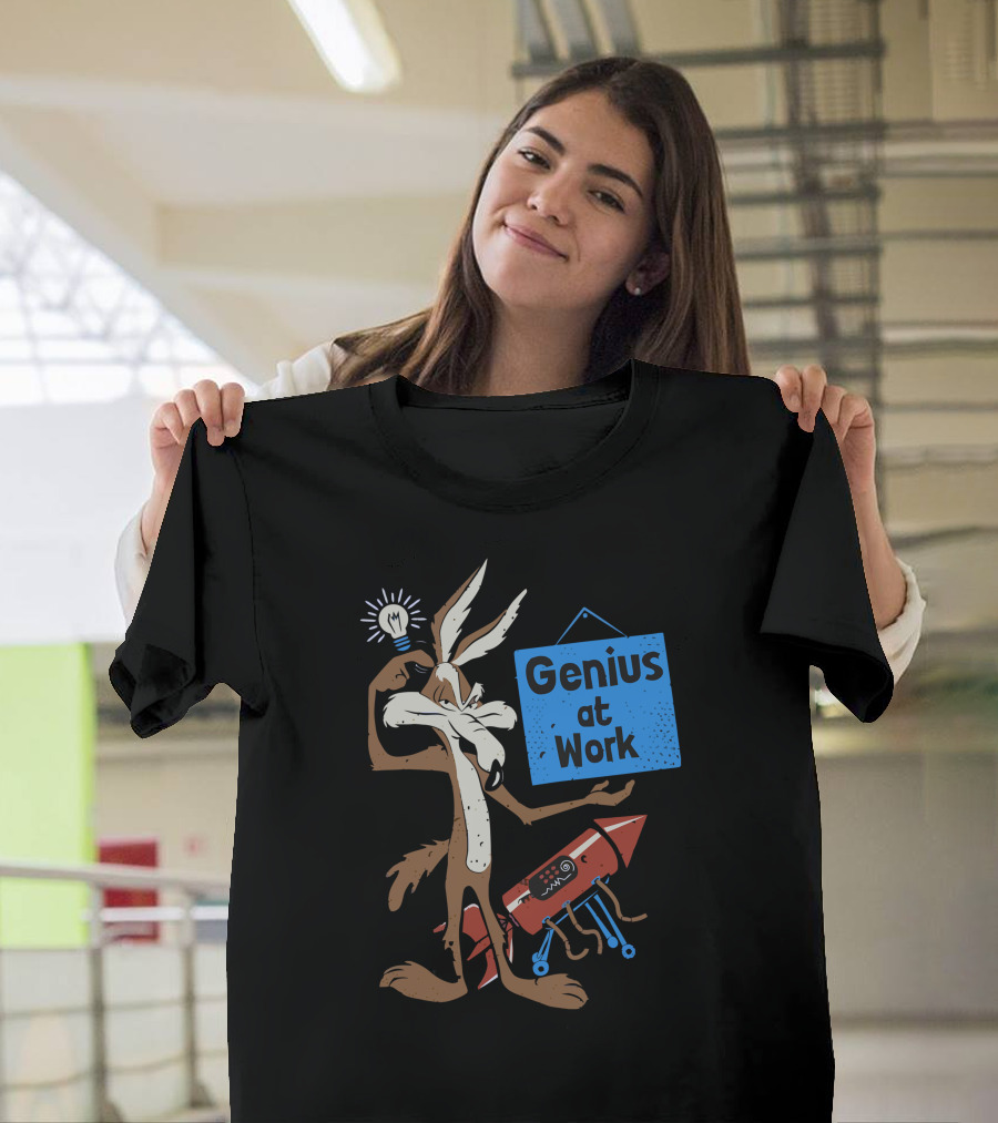 Looney Tunes Wile E. Coyote Genius at Work with Rocket and Lightbulb T-Shirt