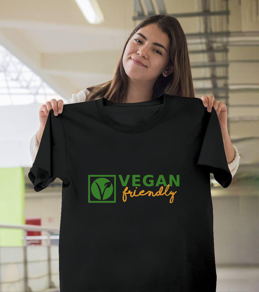 Vegan Friendly Green Leaf Circle T-Shirt
