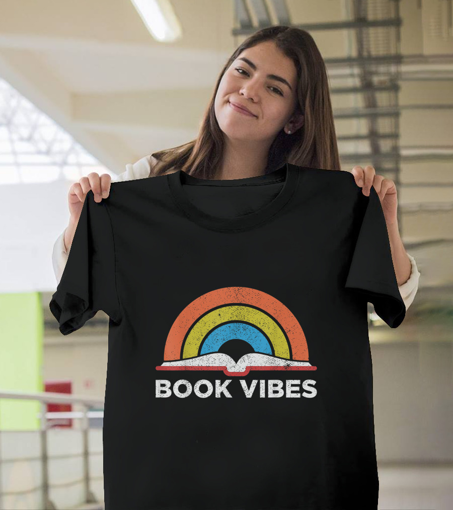 Book Vibes Vintage Rainbow Open Book Retro T-Shirt