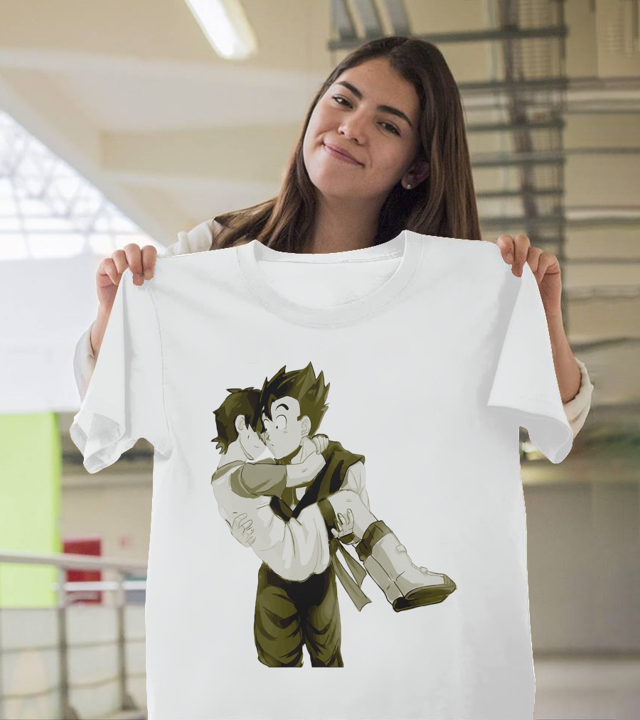 Dragonball Z Gohan Carrying Videl Couple Embrace T-Shirt
