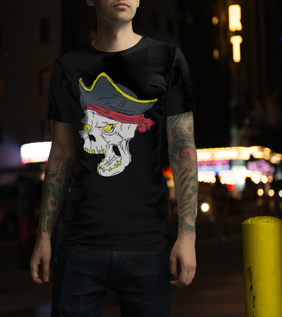 Pirate Skull With Hat And Bandana Skeleton Bone T-Shirt