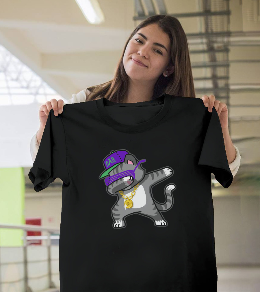 Dabbing Cat Hip Hop Dab with Hat and Chain Fun T-Shirt