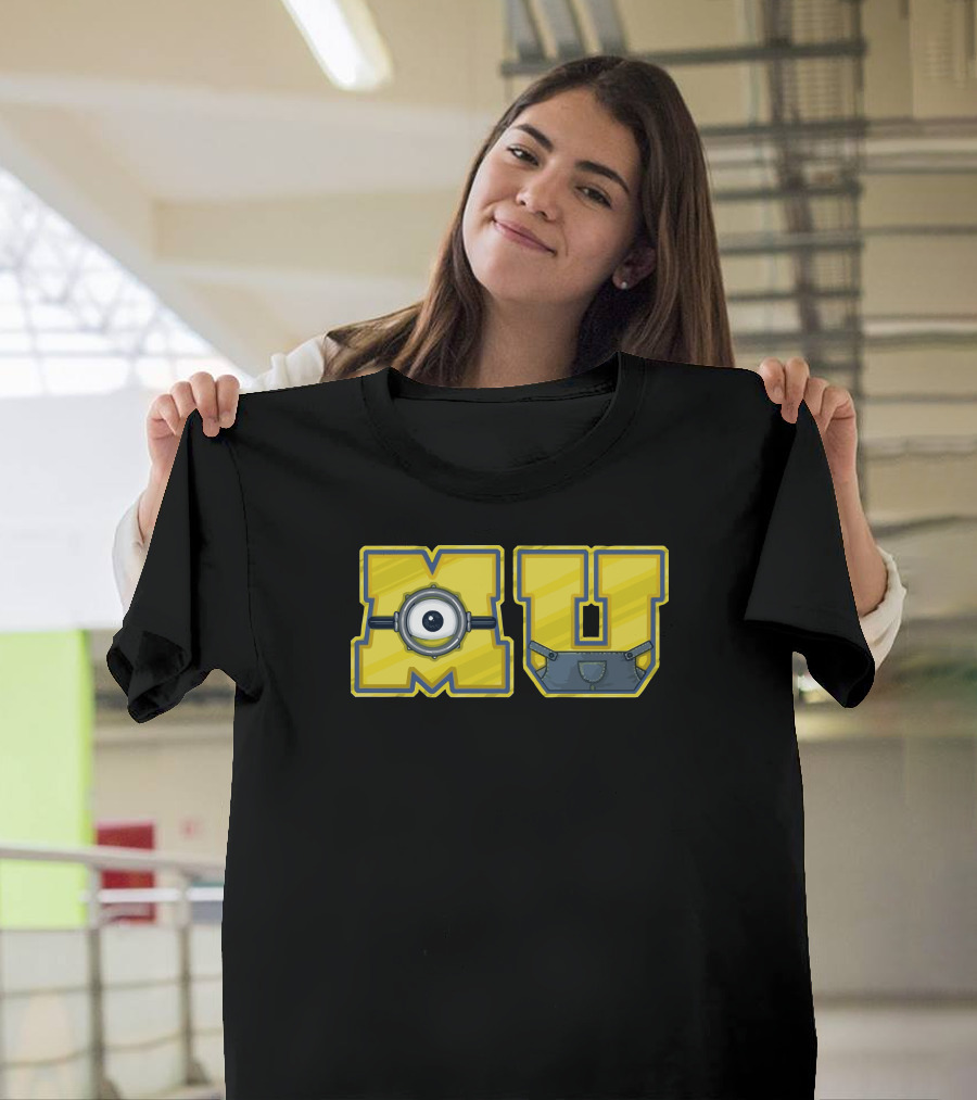 MU Minion University Eye Goggle Badge T-Shirt