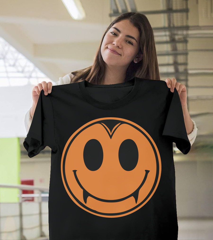 Vampire Smiley Face Halloween Icon Fangs T-Shirt