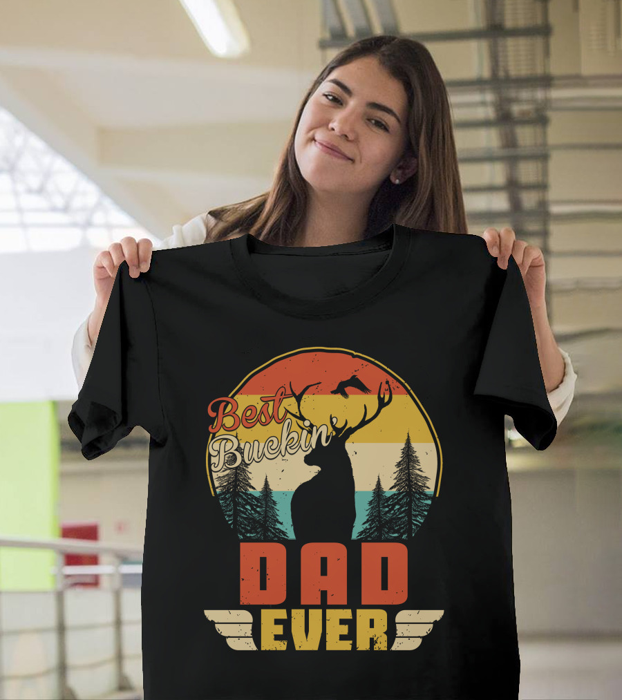 Best Buckin Dad Ever Vintage Deer Silhouette Retro Sunset Pines T-Shirt