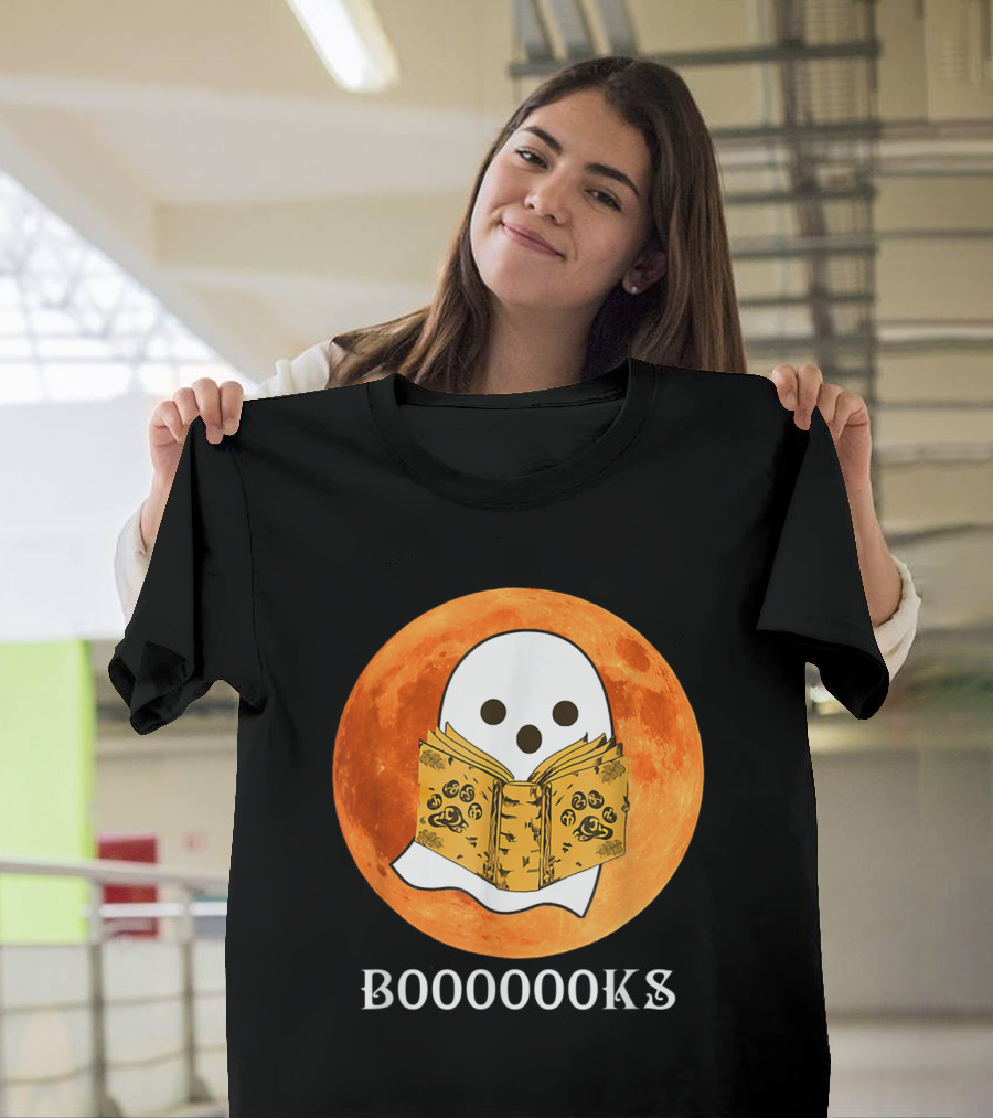 Boooooooks Ghost Reads Books Halloween Costume Boy Moon Background T-Shirt
