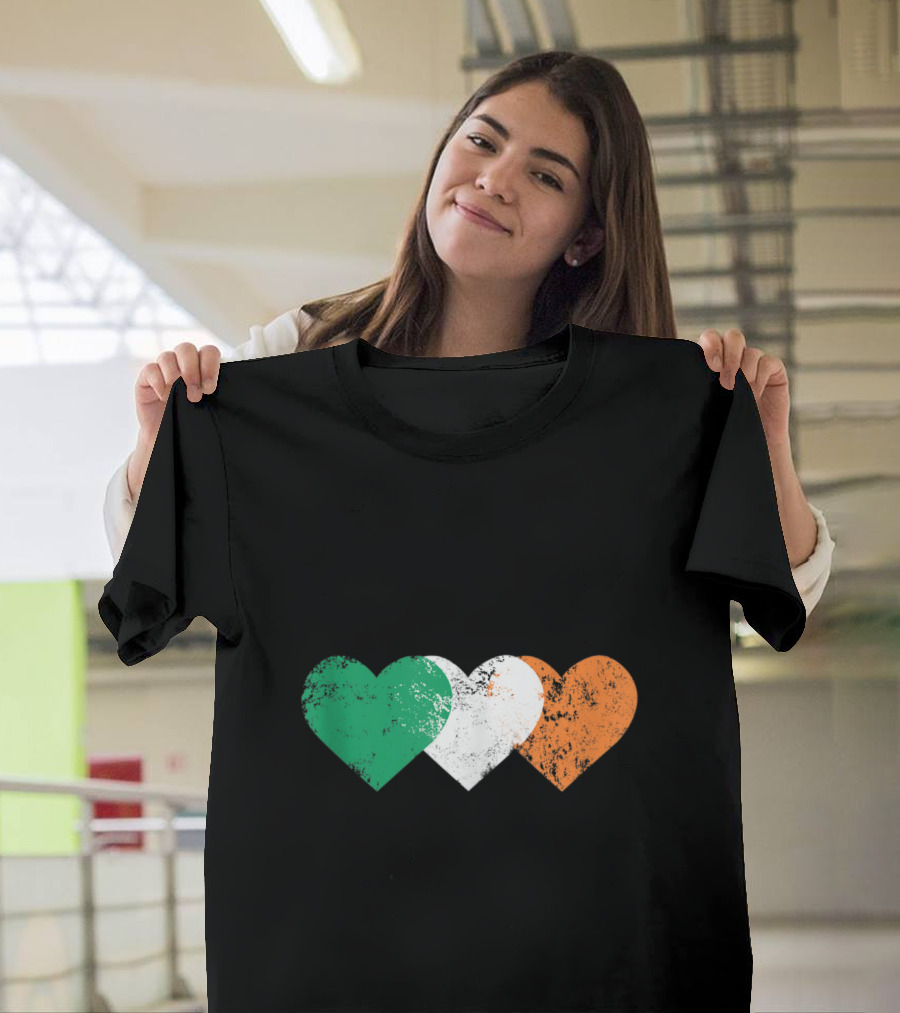 3 Hearts Ireland Flag St. Patricks Day Irish Flags Tricolor Hearts T-Shirt