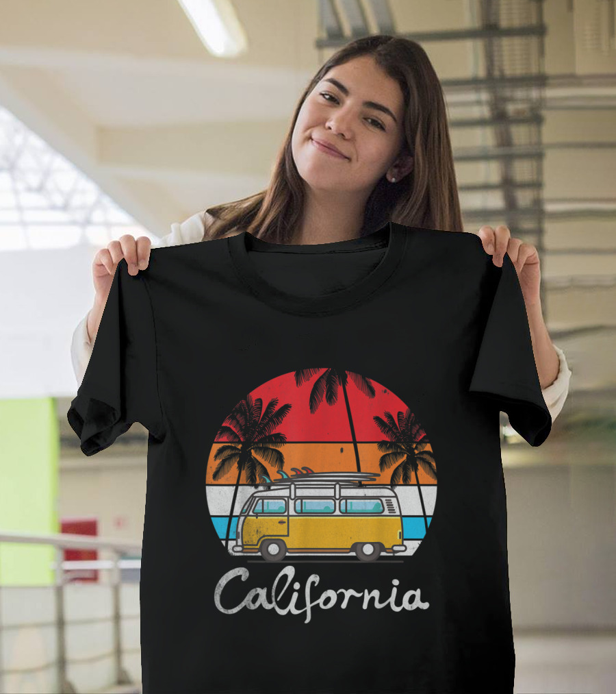 California Vintage Van Surf Sunset Scene T-Shirt
