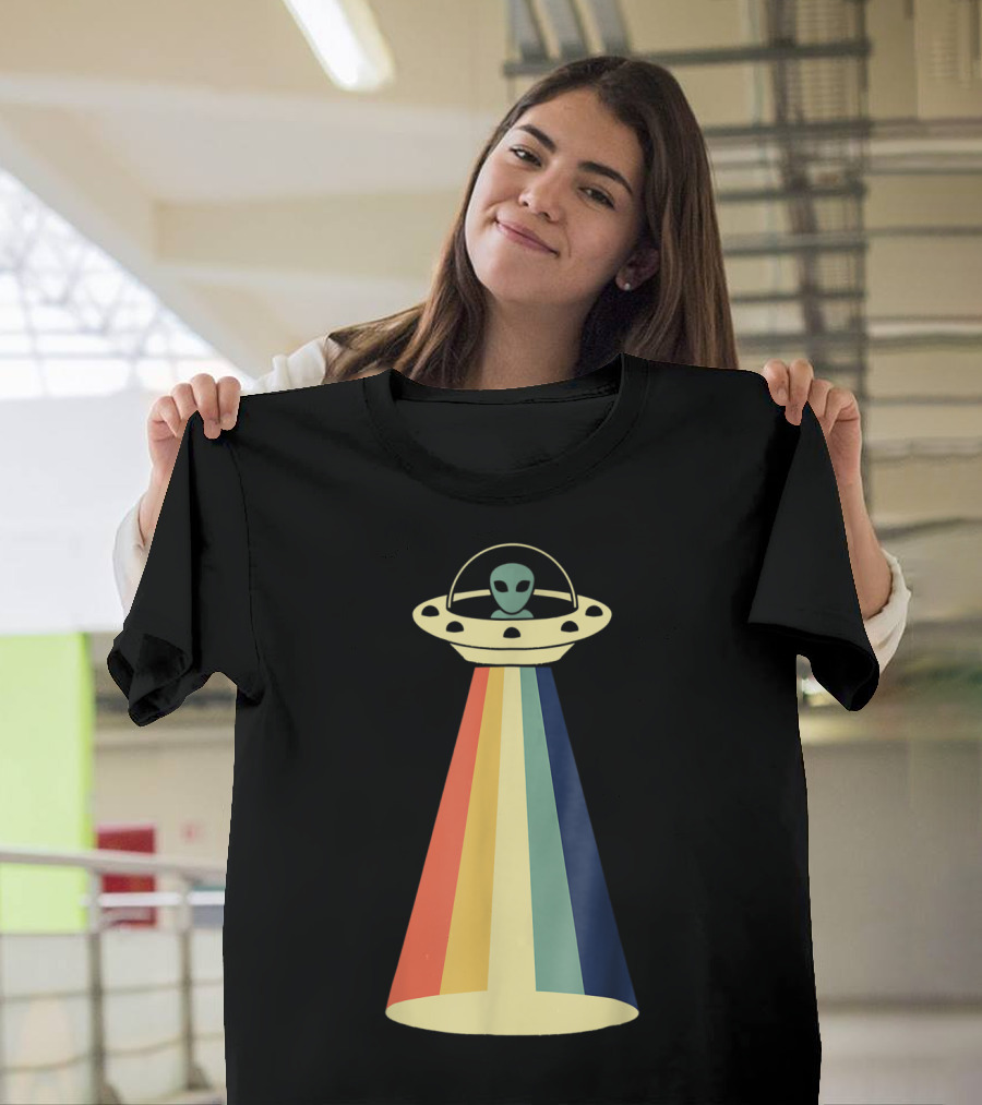 Vintage Alien UFO Rainbow Beam T-Shirt