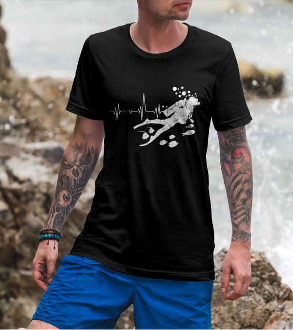 Scuba Diving Heartbeat Diver With Fish And Bubbles T-Shirt