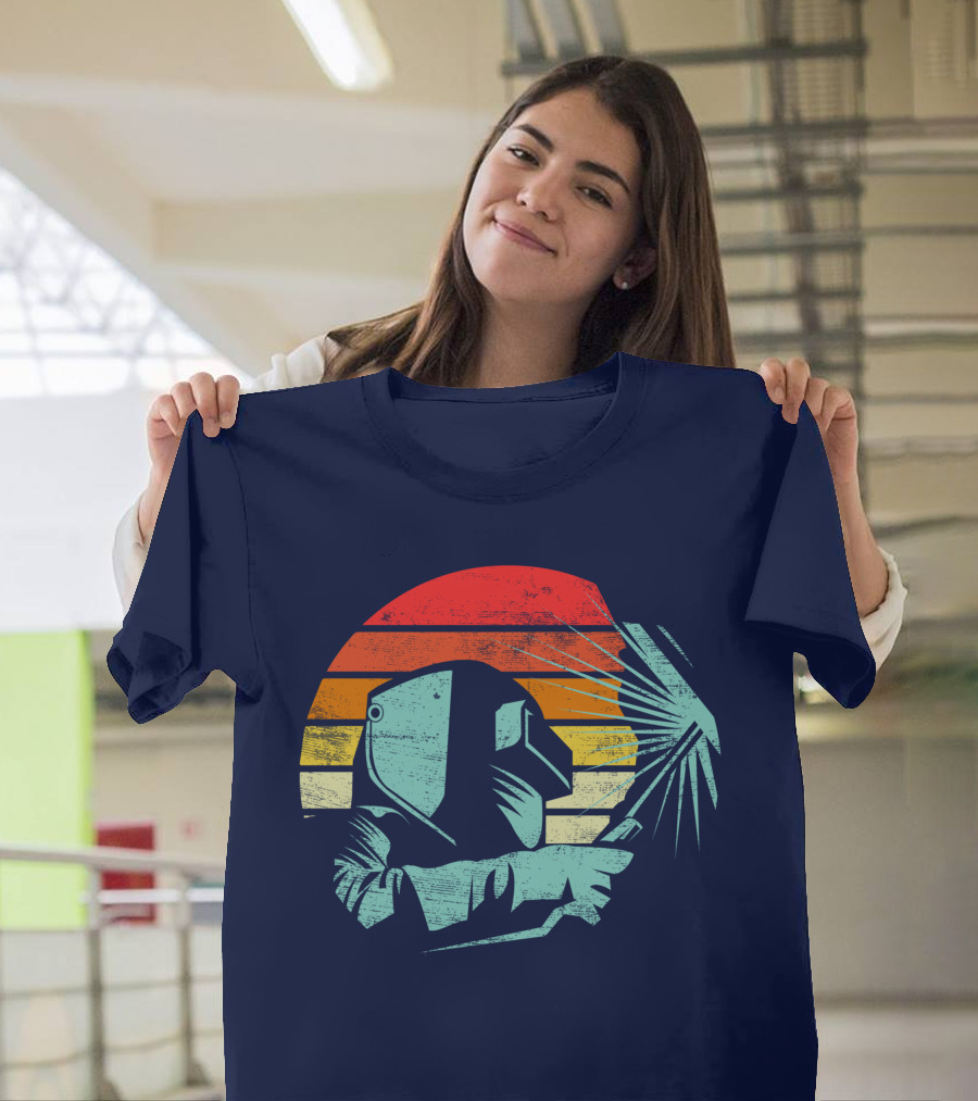 Welder Vintage Welding Helmet Retro Sunset T-Shirt