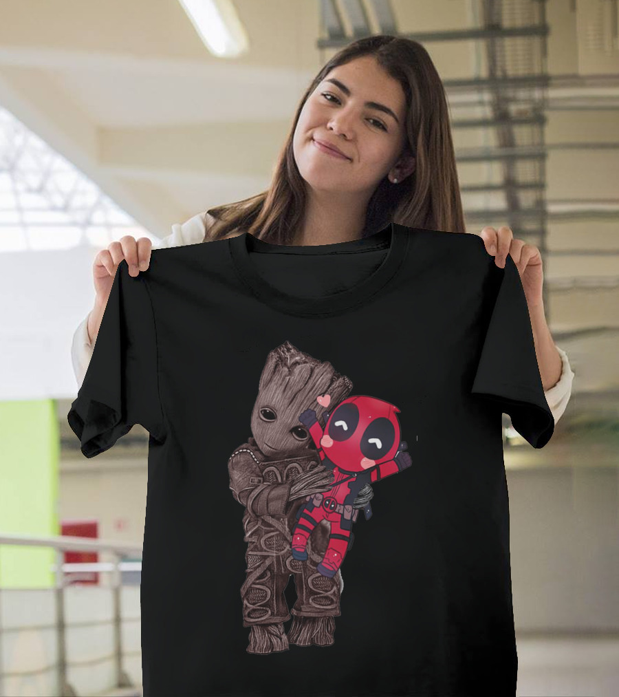 Groot Hugging Chibi Deadpool With Hearts T-Shirt