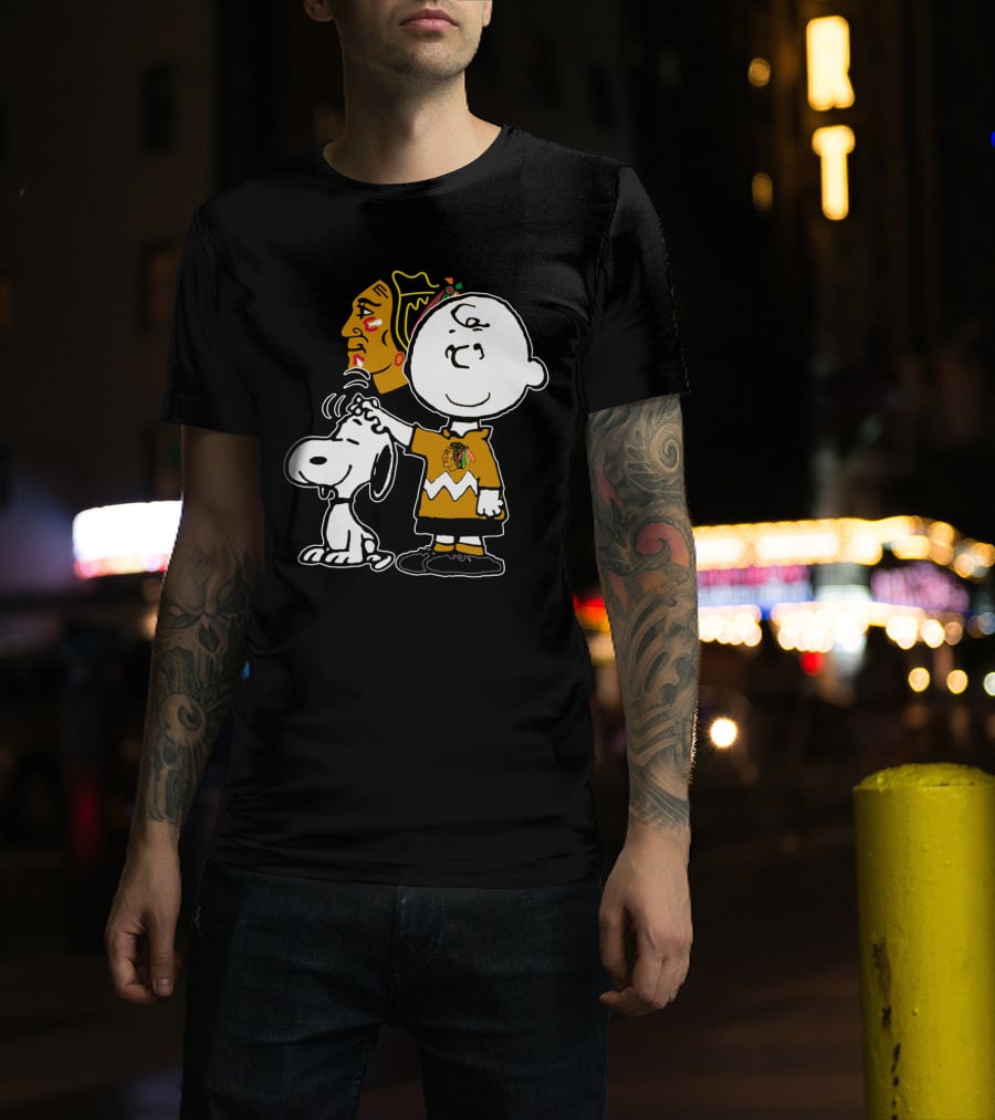 Chicago Blackhawks Charlie Brown And Snoopy T-Shirt