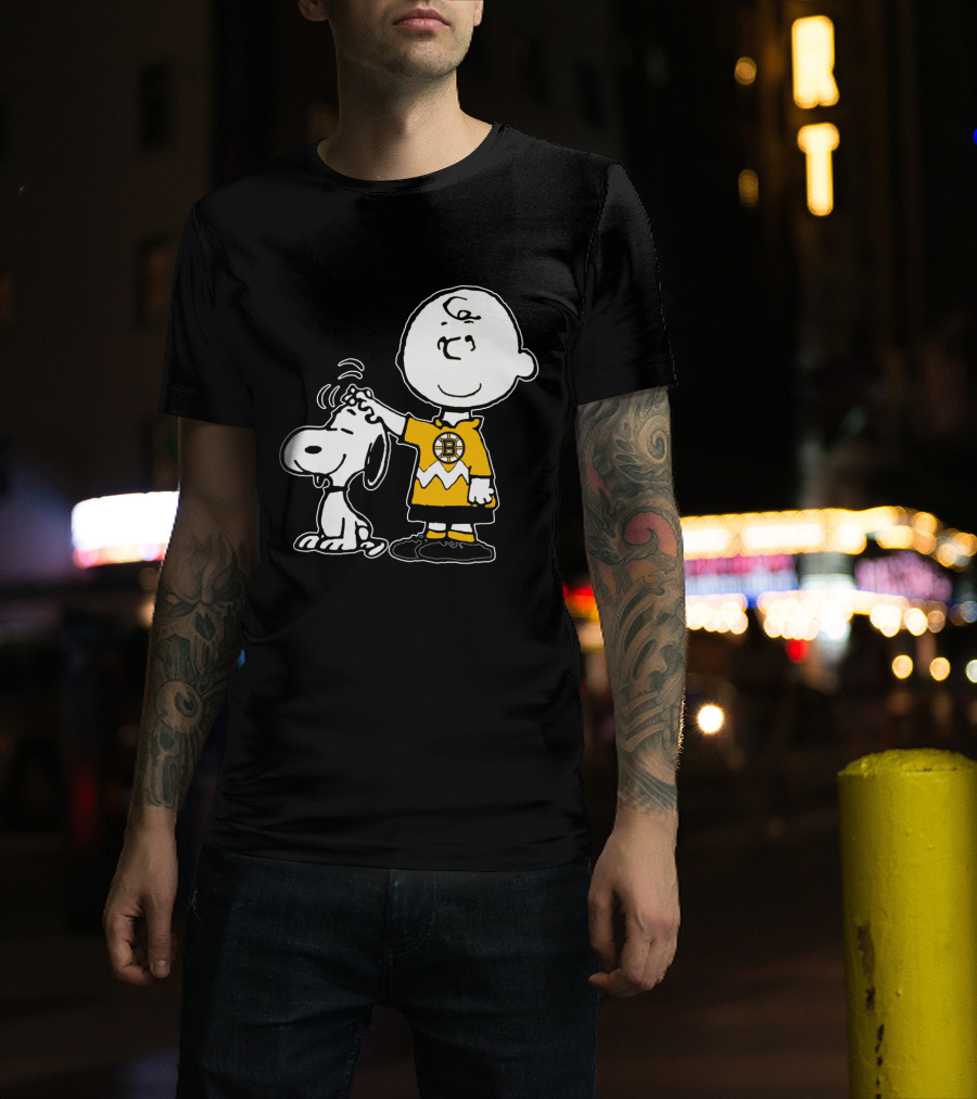 Boston Bruins Snoopy Charlie Brown Peanuts T-Shirt