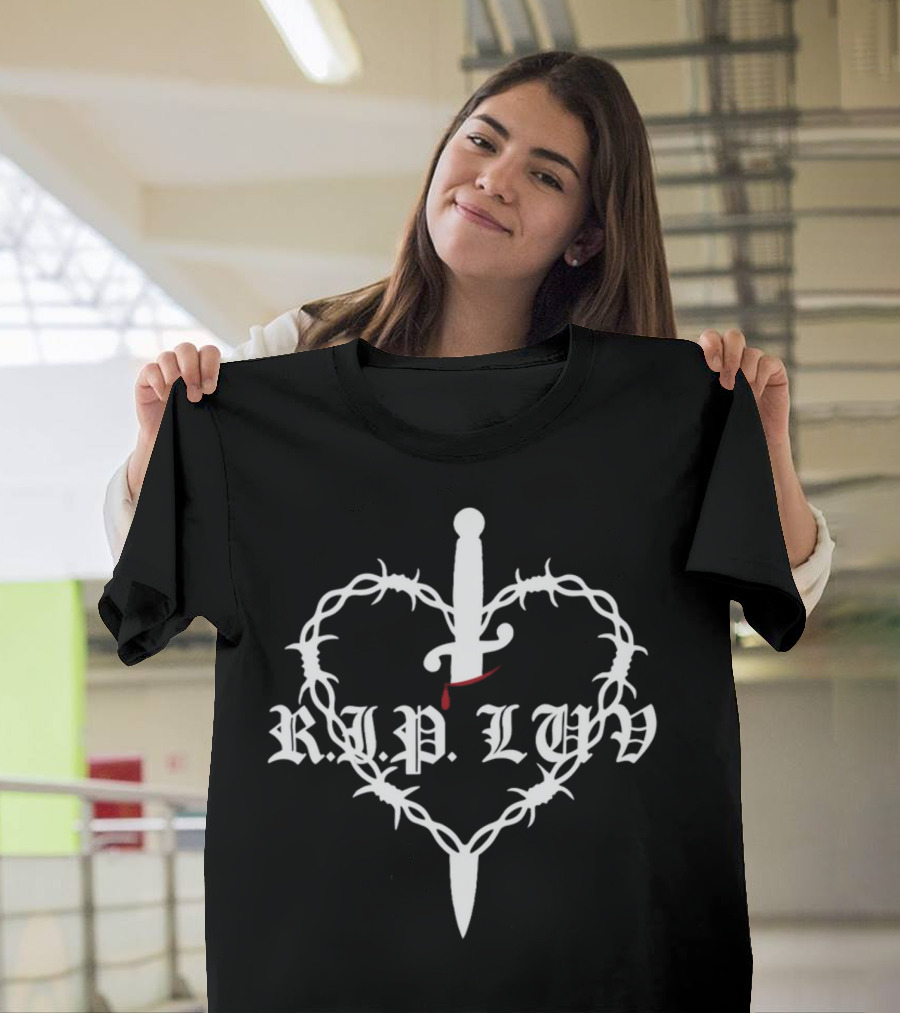 21Savage R.I.P. Luv Barbed Wire Heart Dagger T-Shirt