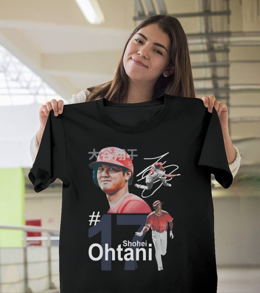 Shohei Ohtani Dynamic #17 Action Poses And Japanese Text T-Shirt