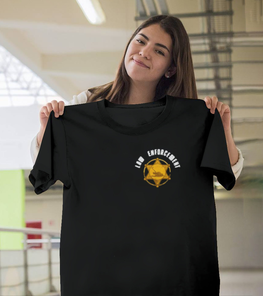 Middleclassfancy Lawn Enforcement Badge with Gold Star and Tractor T-Shirt