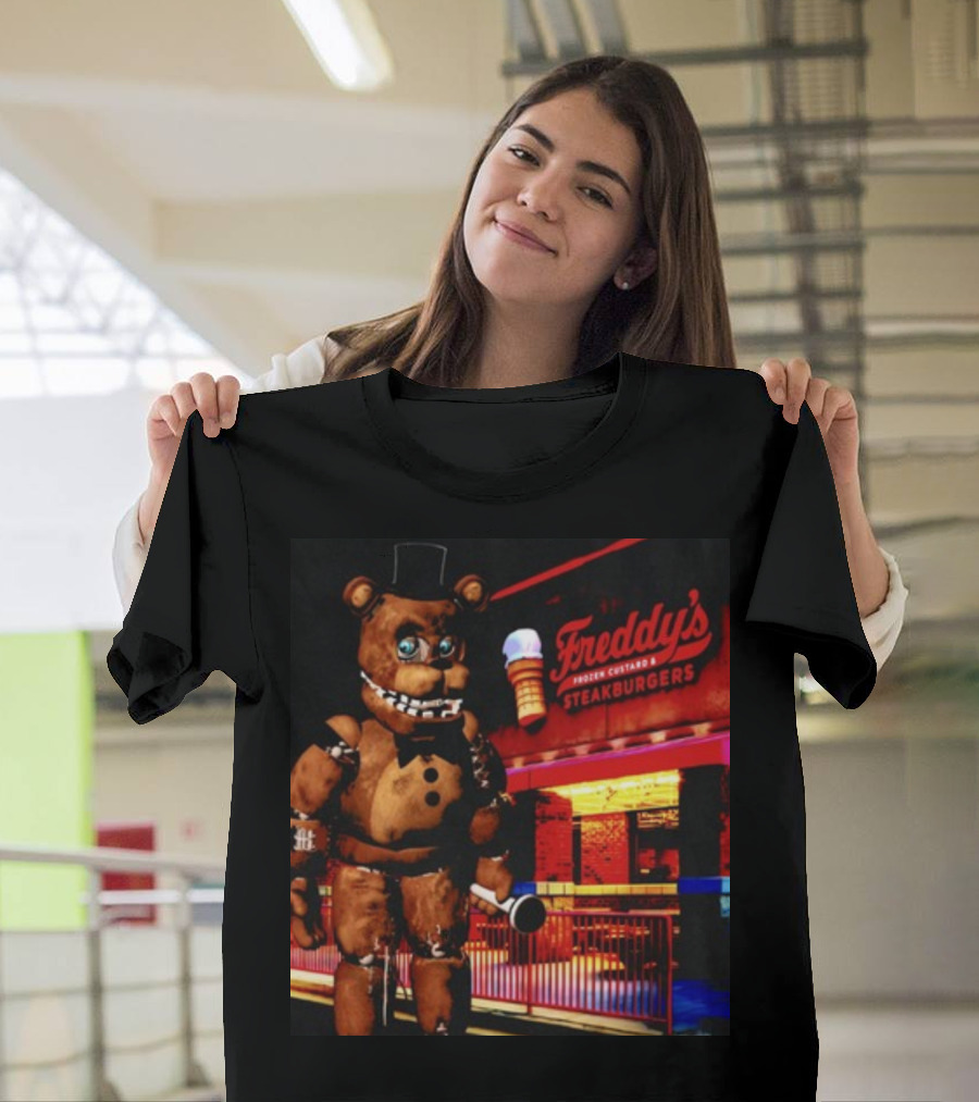 Mamonoworld Funny Bear Freddy's Frozen Custard And Steakburgers Bear T-Shirt