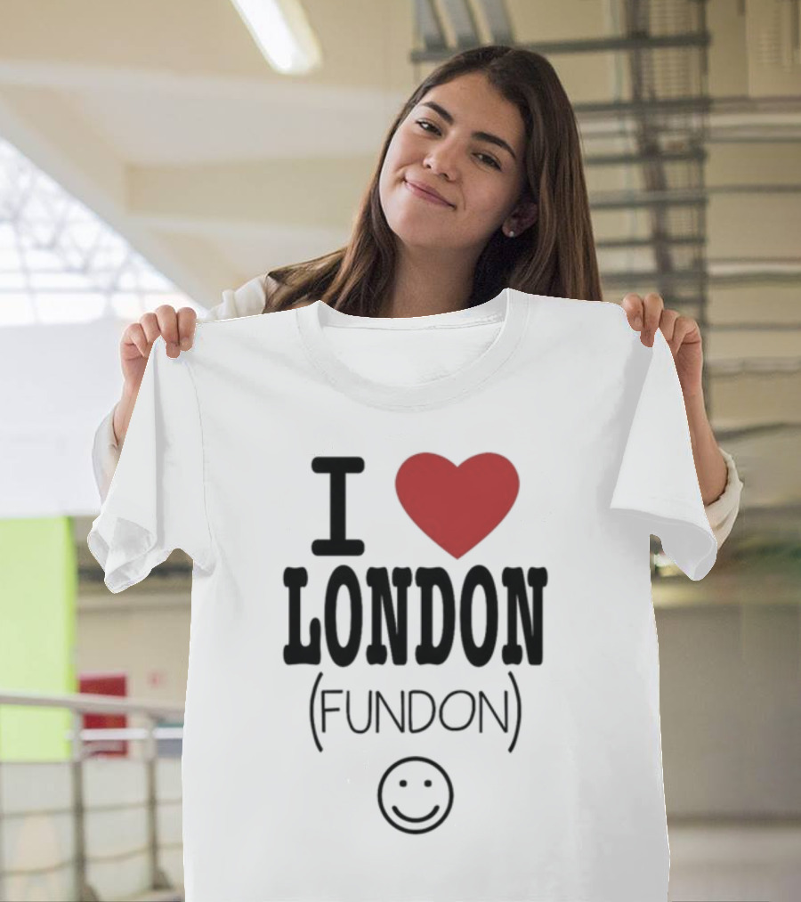 Taylor Swift's I Heart London Fundon Smiley T-Shirt