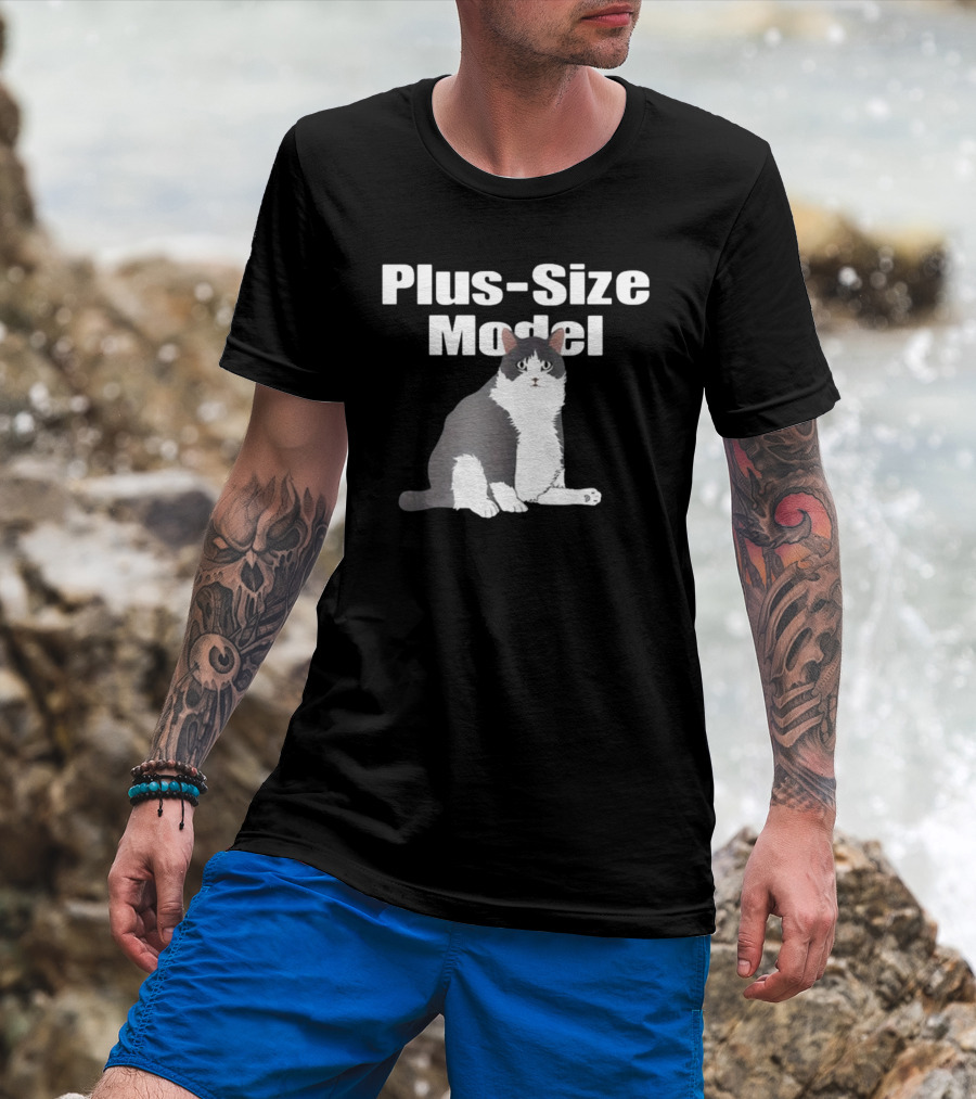 Plus-Size Model Cade Cat White Text Black Background Sitting Gray And White Cat Image T-Shirt