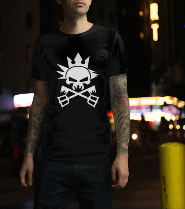 Cynical Yozora Emblem Crowned Skull With Crossed Keyblades T-Shirt
