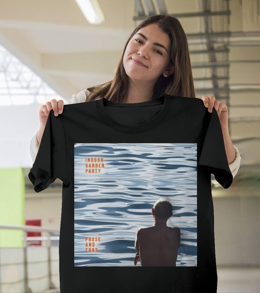 Russell Crowe Indoor Garden Party Prose And Cons Water Reflection T-Shirt