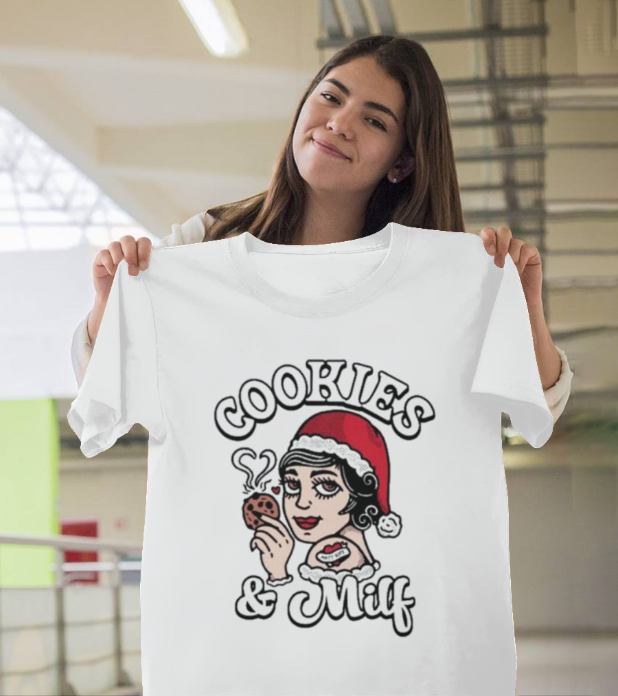Cookies and Milf Retro Style Santa Hat Woman with Heart and Chocolate Chip Cookie T-Shirt