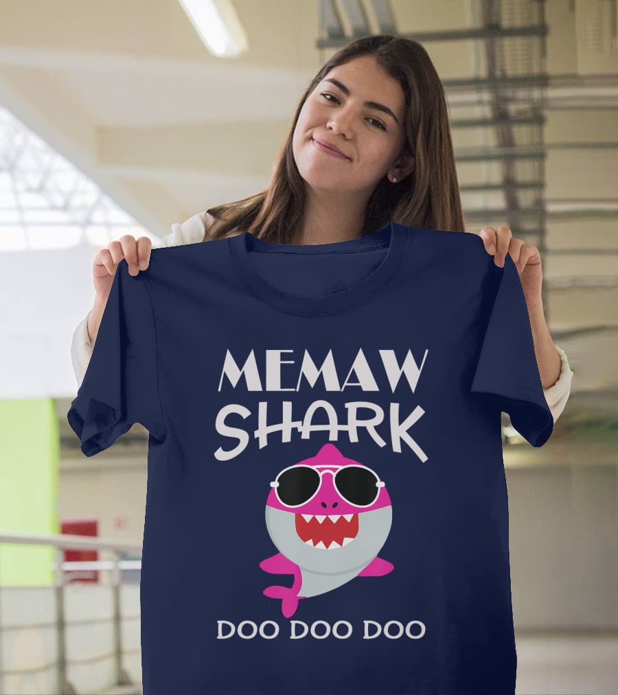 Memaw Shark Doo Doo Doo Sunglasses Pink Cartoon T-Shirt