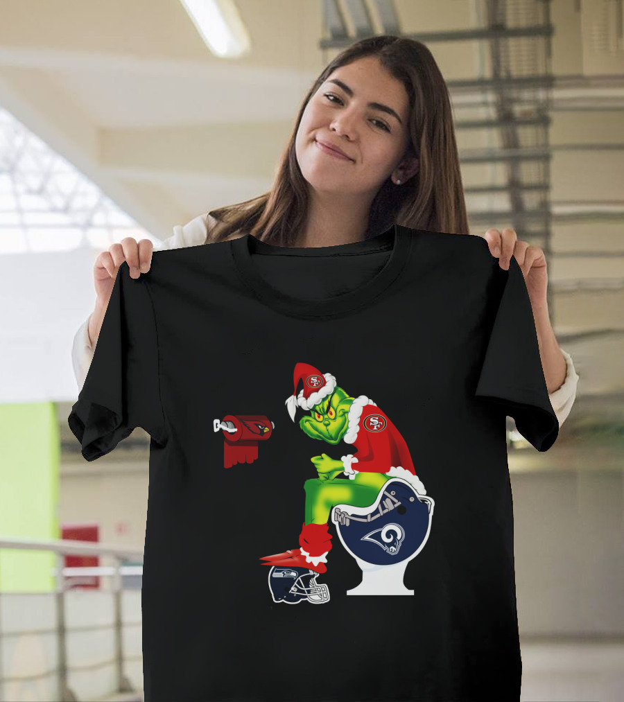 49ers Grinch On Rams Toilet With Cardinals Toilet Paper Seahawks Helmet T-Shirt
