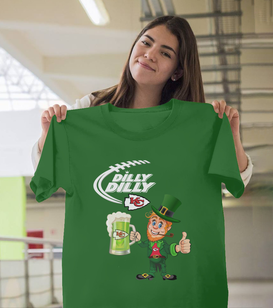 Dilly Dilly Chiefs Leprechaun St Patrick's Day Drink T-Shirt