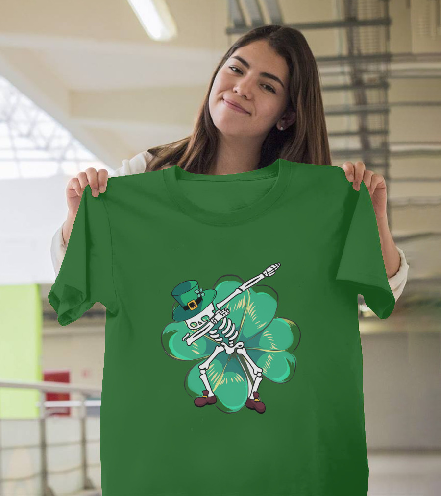 Dabbing Skeleton Leprechaun Shamrock St Patrick's Day T-Shirt