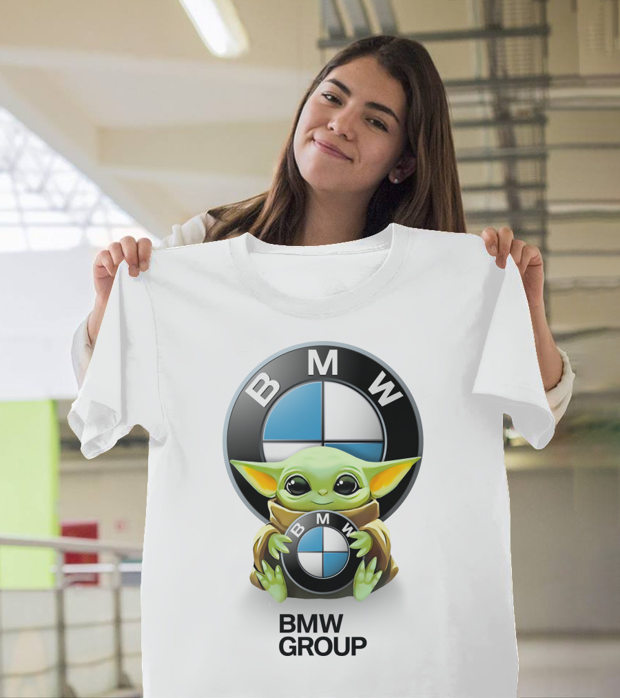 Baby Yoda Hug BMW Group T-Shirt