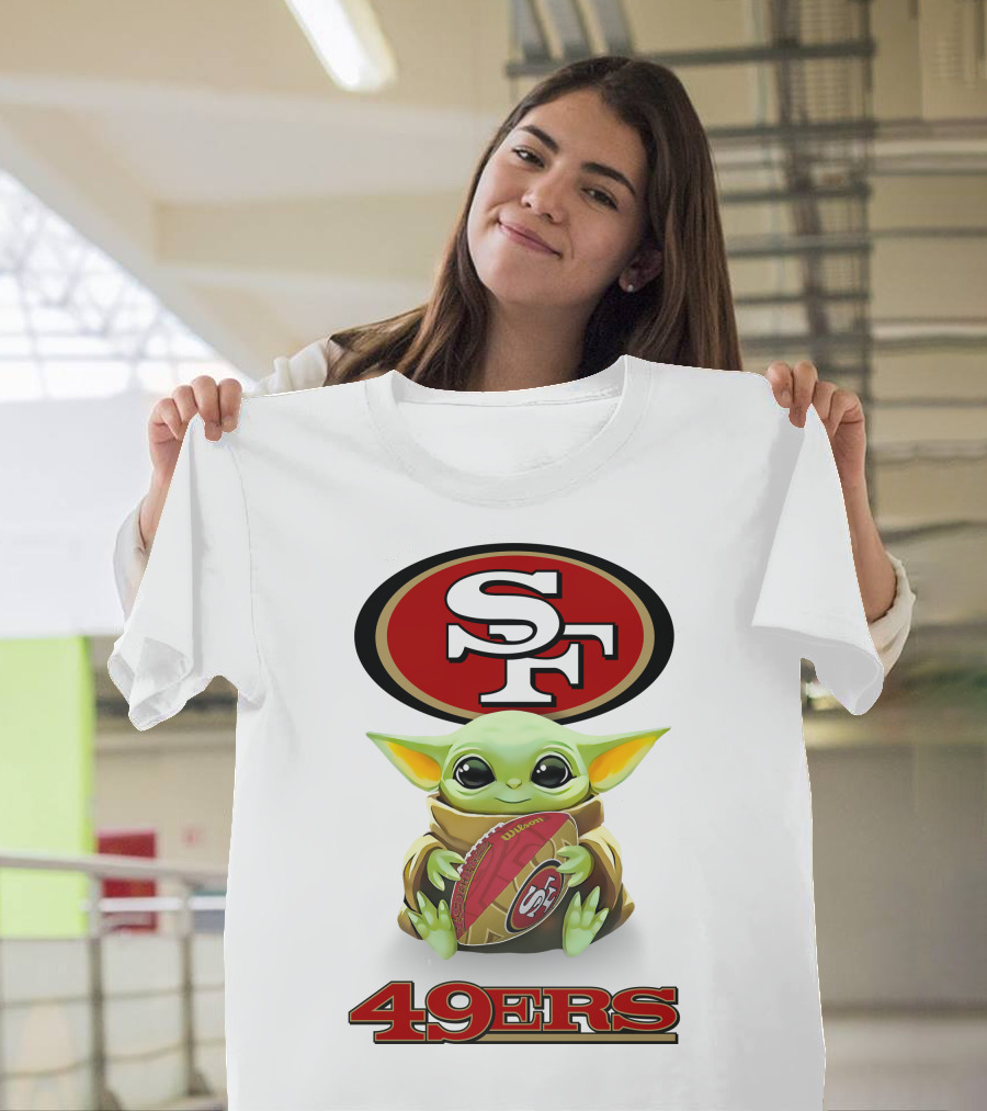 Baby Yoda Hugging San Francisco 49ers Football SF Logo 49ers Fan Gear T-Shirt